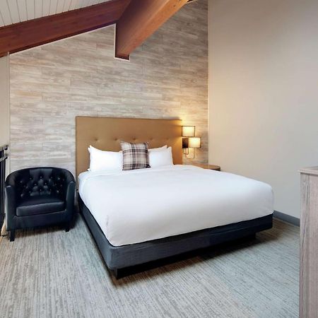 Highline Vail - A Doubletree By Hilton Hotell Exteriör bild