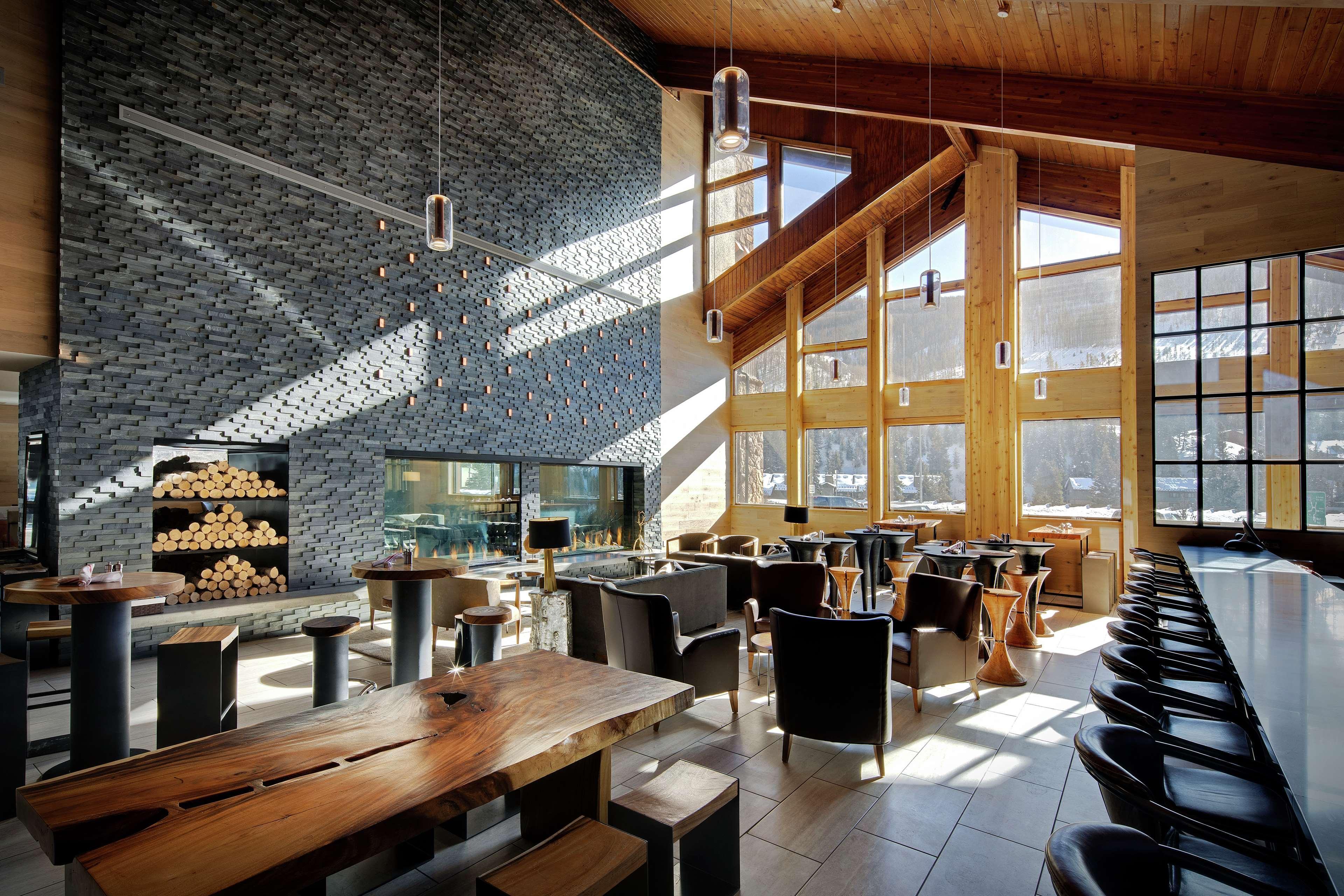 Highline Vail - A Doubletree By Hilton Hotell Exteriör bild