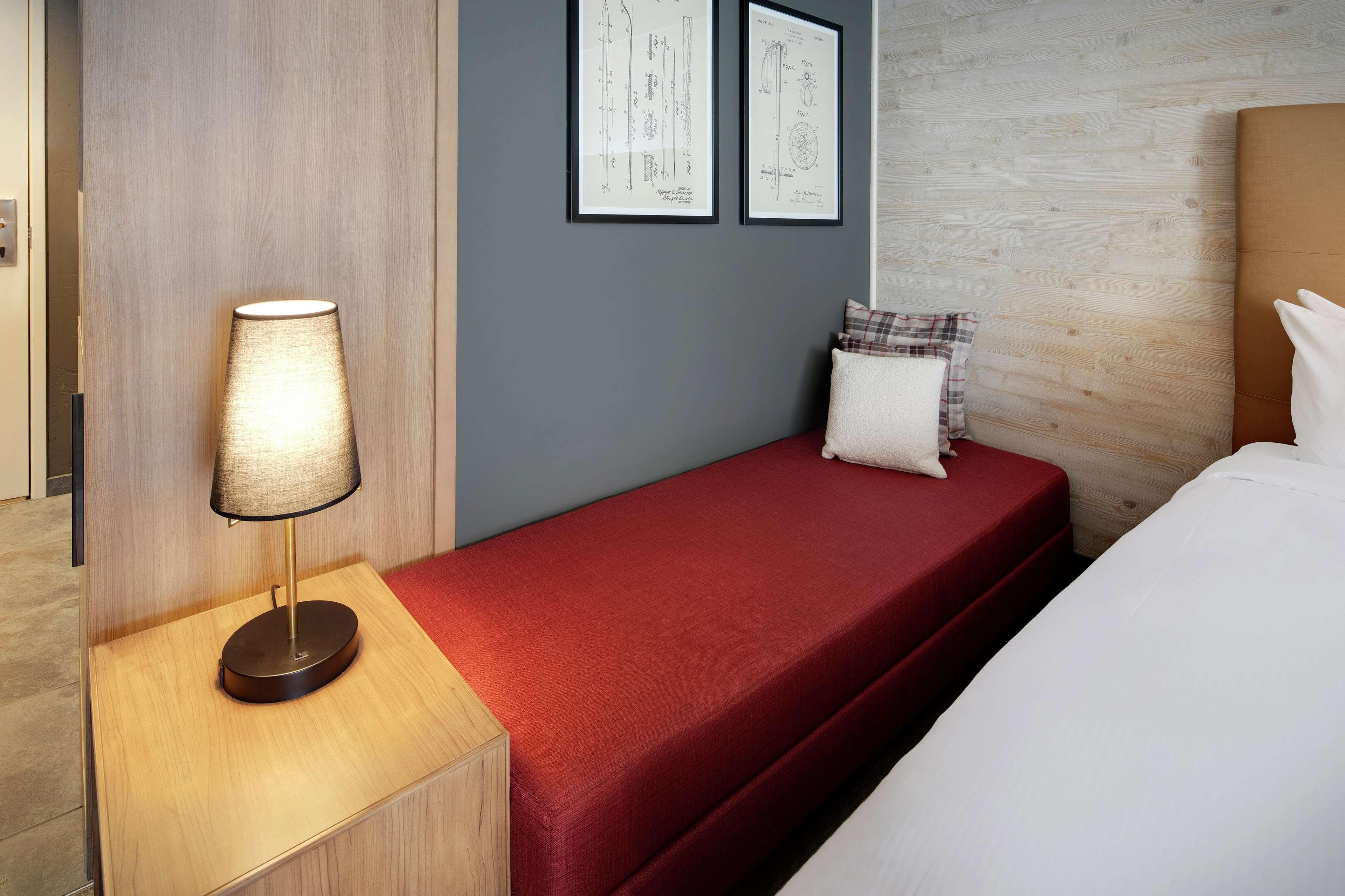 Highline Vail - A Doubletree By Hilton Hotell Exteriör bild