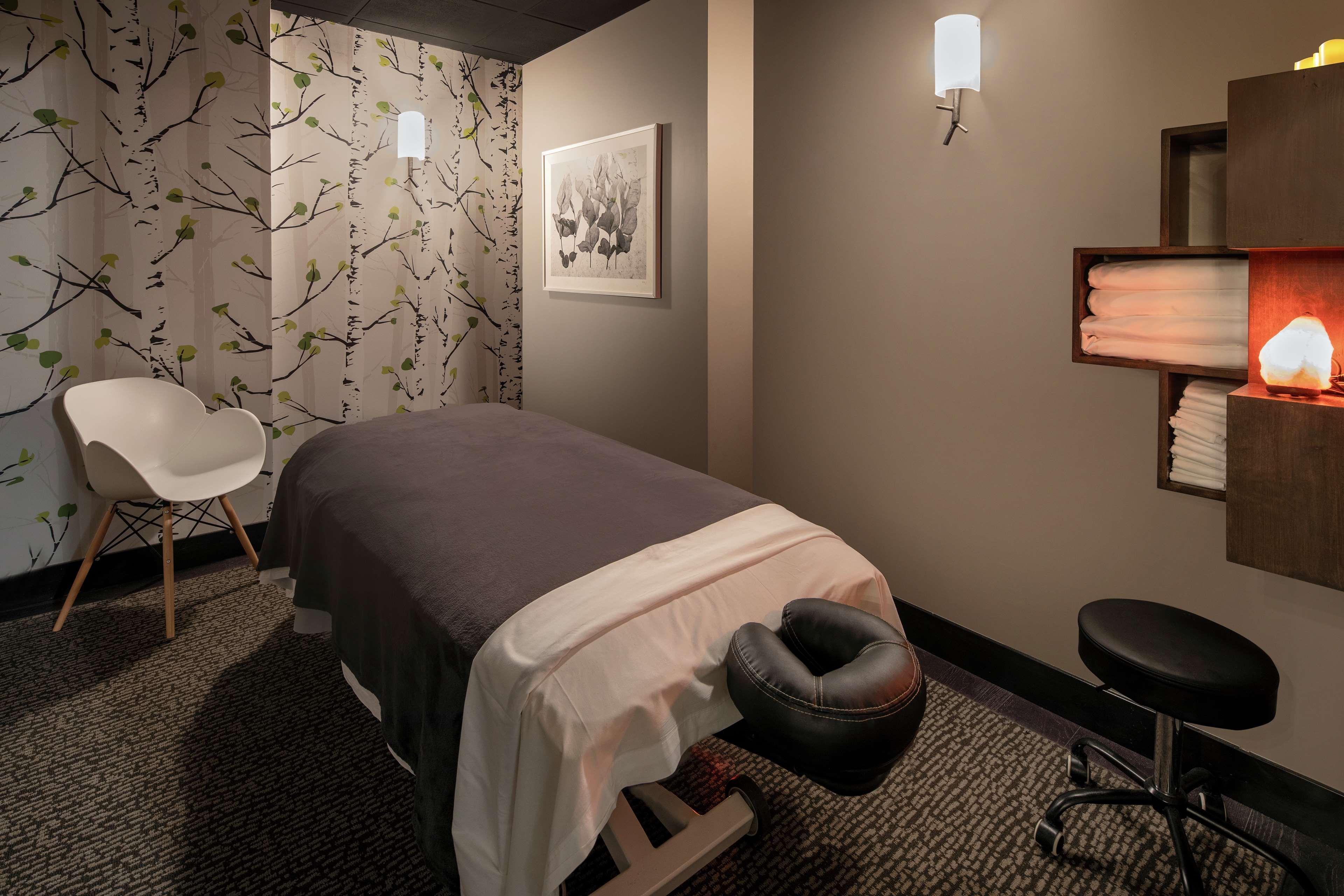 Highline Vail - A Doubletree By Hilton Hotell Exteriör bild