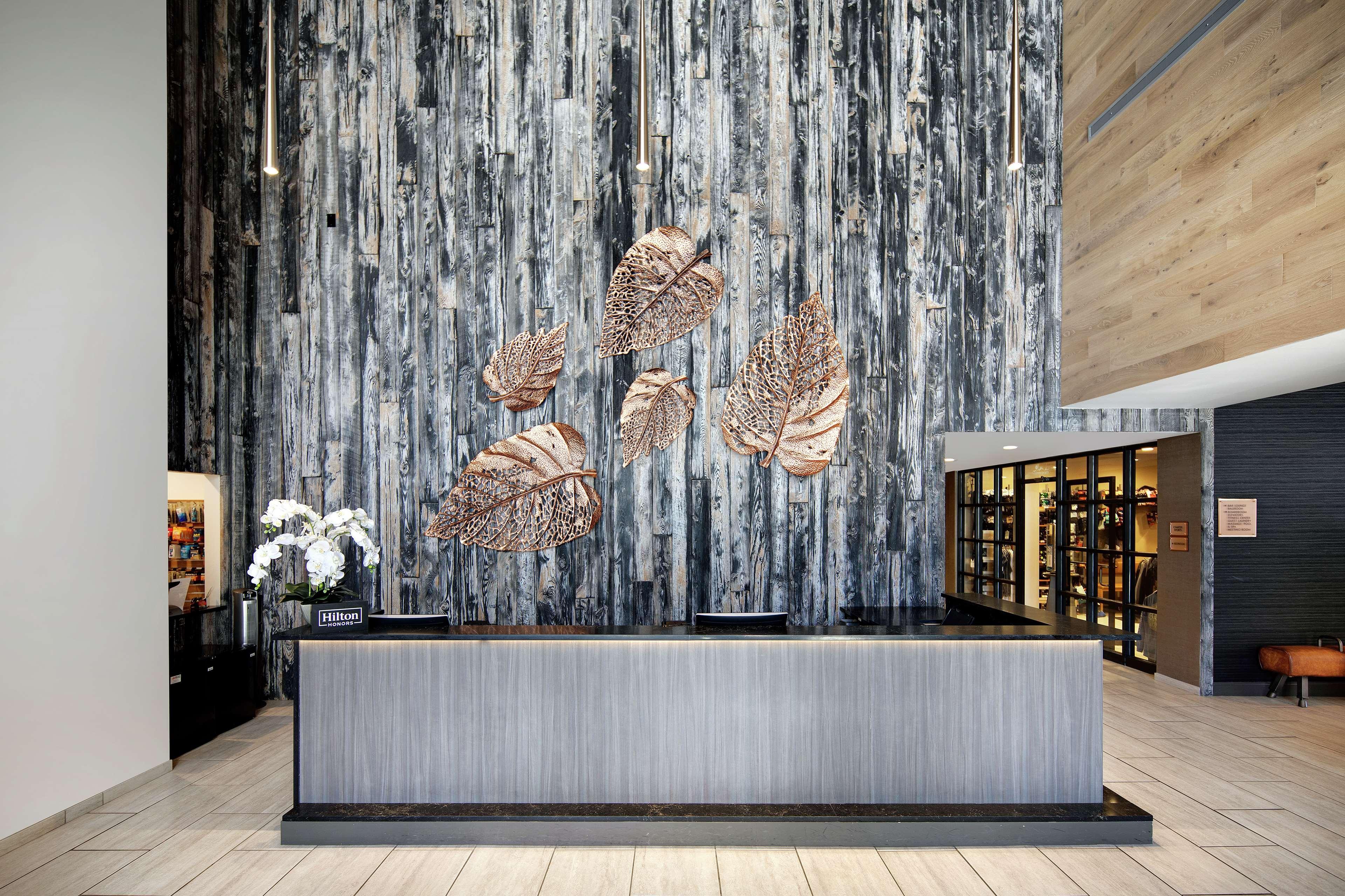 Highline Vail - A Doubletree By Hilton Hotell Exteriör bild