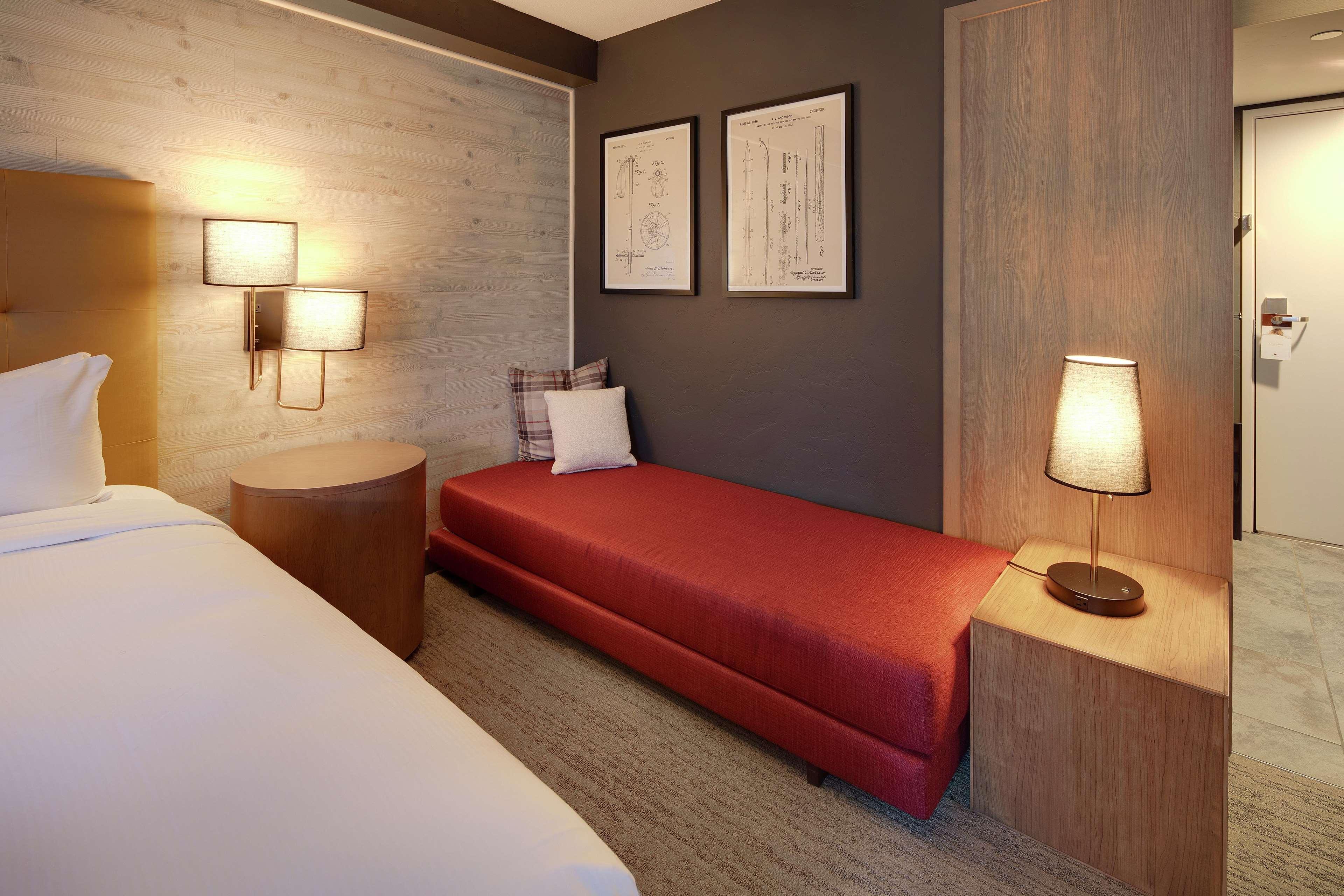 Highline Vail - A Doubletree By Hilton Hotell Exteriör bild